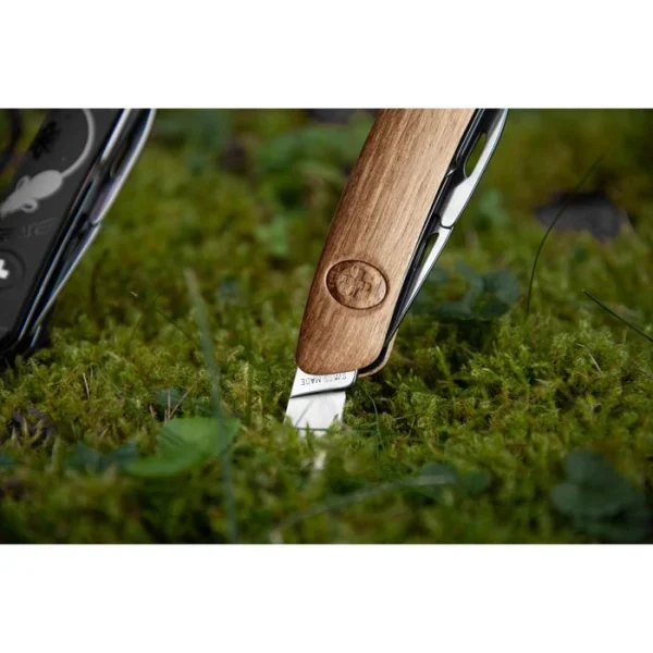 SWIZA Taschenmesser Tick Tool TT03, Holzgriff, Walnussholz 11 Funktionen, Zeckenwerkzeug Und Lupe 6